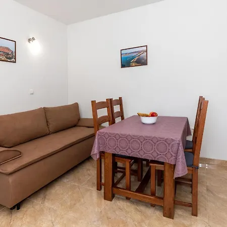 Stunning In With House Sea View *
