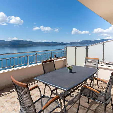 Stunning In With House Sea View * Komarna