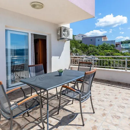 Apartment Stunning In With House Sea View