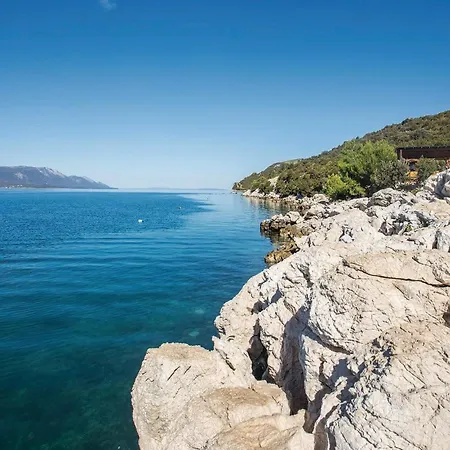 Apartment Stunning In With House Sea View *