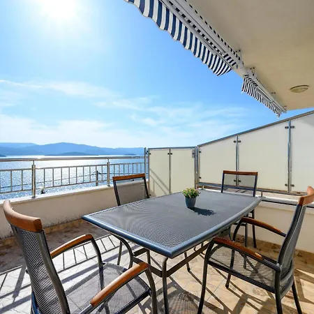 Apartment 1 Bedroom Lovely In