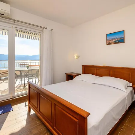 Apartment 1 Bedroom Lovely In